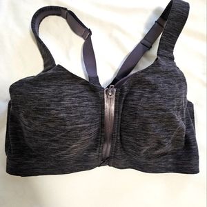VS sports bra and crop leggings EUC